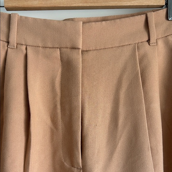 Abercrombie and Fitch Wide-Leg Tan Pants | 6L - Picture 3 of 5